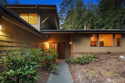 Photo of 19306 SE 277th Street, Kent, WA 98042 (MLS # 2501582)