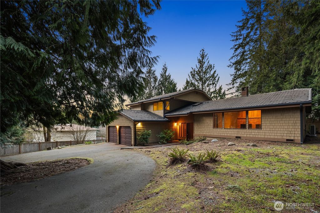 Photo of 19306 SE 277th Street, Kent, WA 98042 (MLS # 2501582)