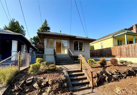 Photo of 1706 N 50th Street, Seattle, WA 98103 (MLS # 2566679)