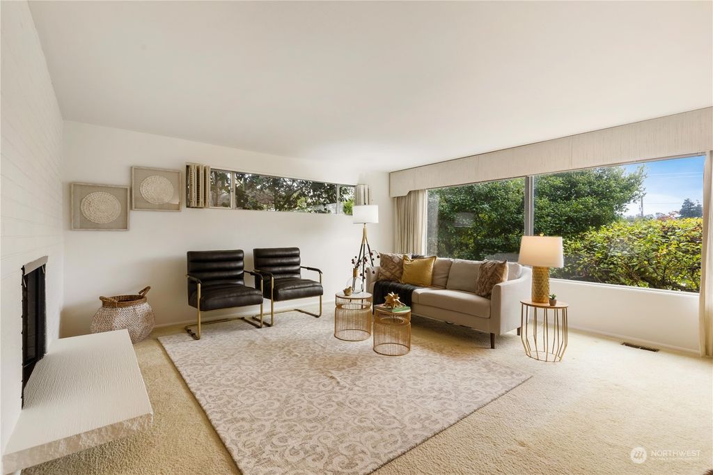 Photo of 920 NW 125th Street, Seattle, WA 98177 (MLS # 2301315)