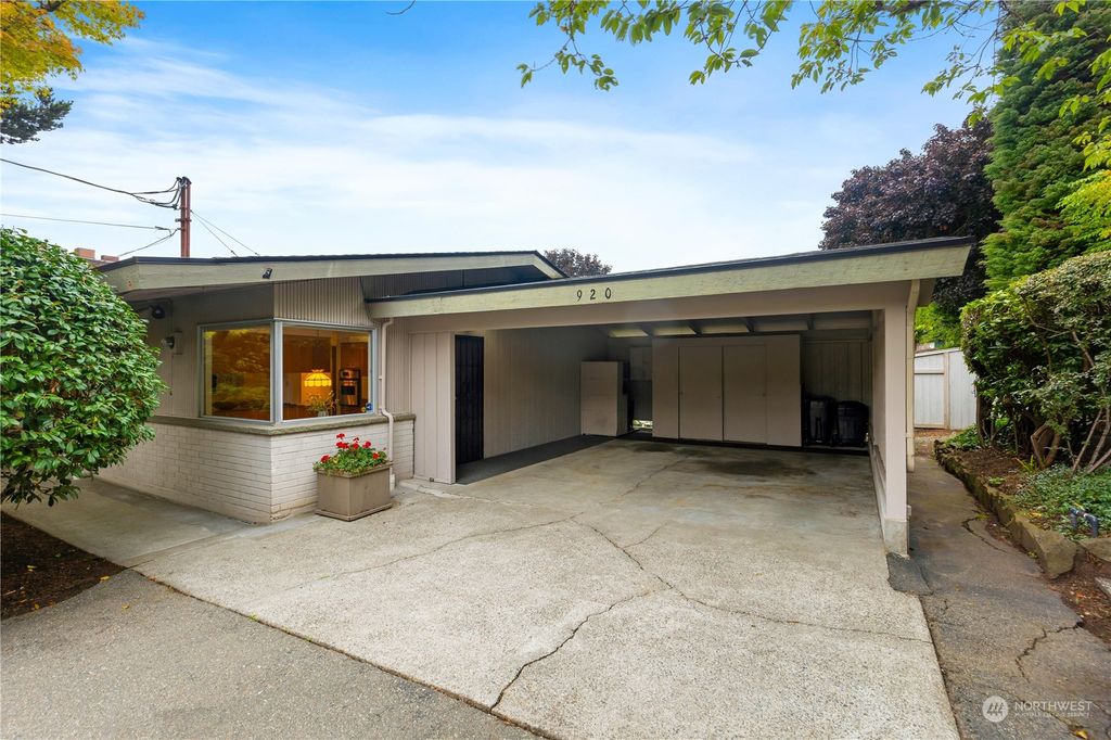 Photo of 920 NW 125th Street, Seattle, WA 98177 (MLS # 2301315)