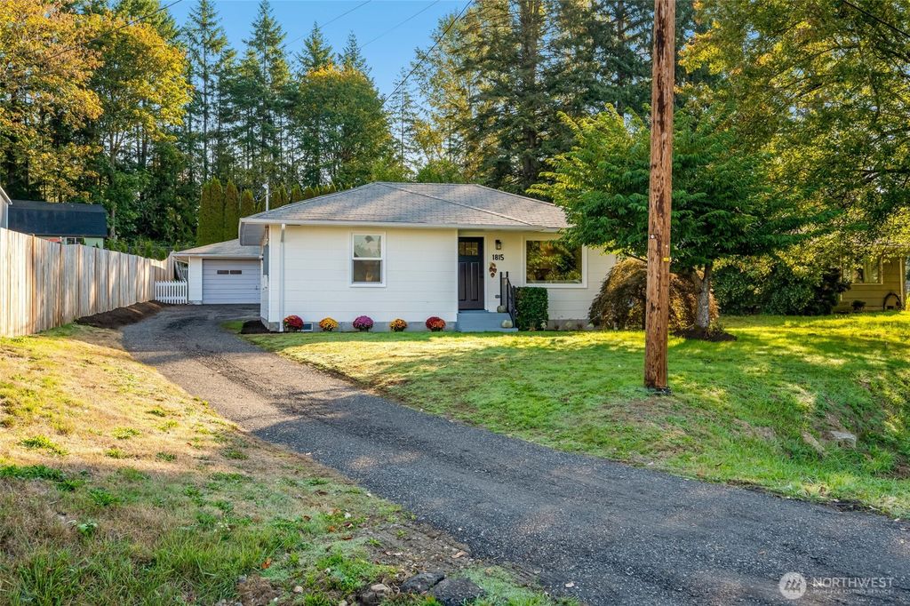 Photo of 1815 Bickford Avenue, Snohomish, WA 98290 (MLS # 2440967)