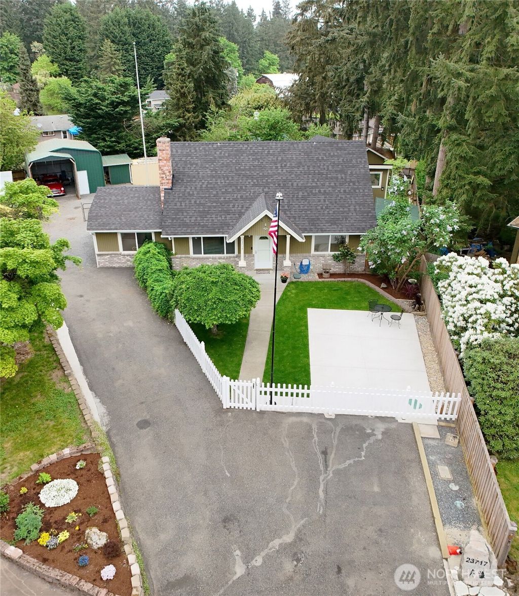 Photo of 23717 49th Drive SE, Woodinville, WA 98072 (MLS # 2515120)
