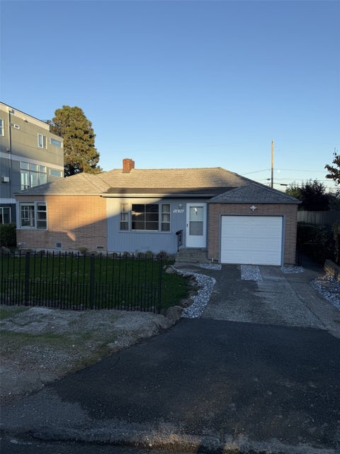 Photo of 11030 Cornell Avenue S, Seattle, WA 98178 (MLS # 2598341)