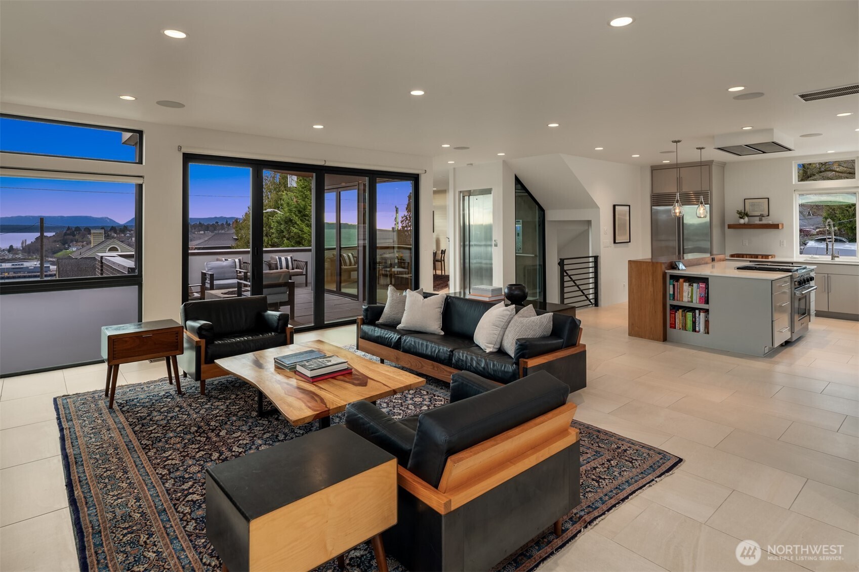 1400 Olympic Way W