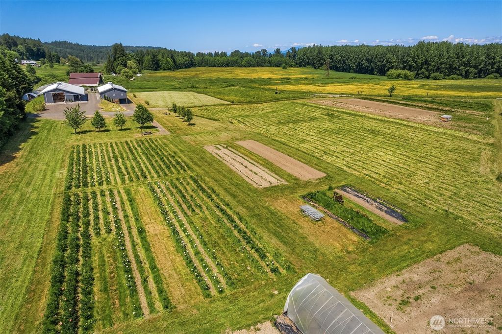 Photo of 25501 NE 138th Street, Duvall, WA 98019 (MLS # 2400805)