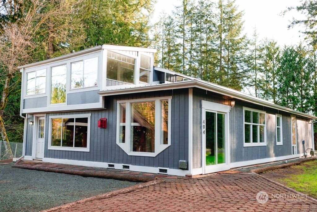 Photo of 404 11th Street, Sultan, WA 98294 (MLS # 2187064)