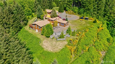 Photo of 156 Peppermill Road, Kelso, WA 98626 (MLS # 2421477)