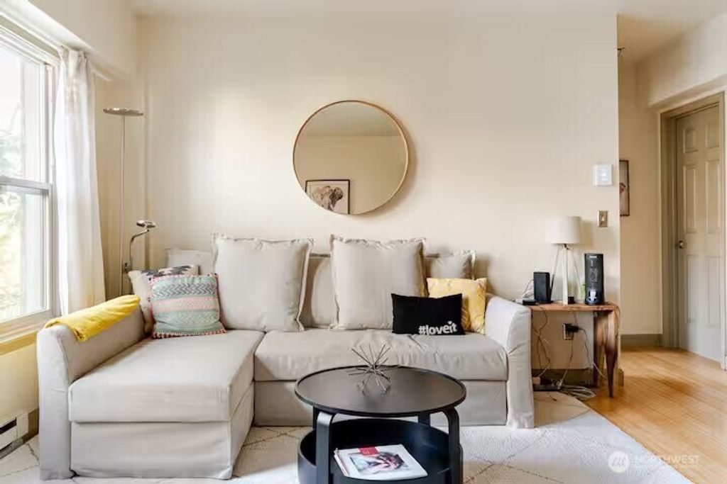 Photo of 505 E Denny Way #A305, Seattle, WA 98122 (MLS # 2488670)