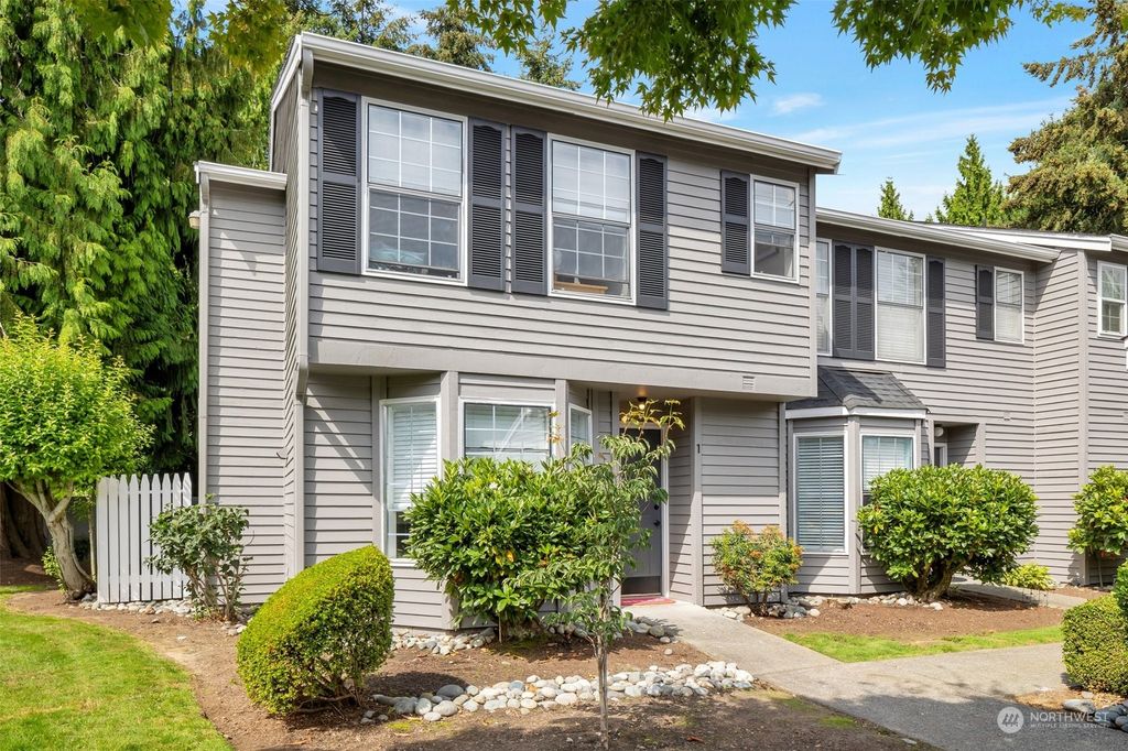Photo of 23913 57th Court S #F1, Kent, WA 98032 (MLS # 2286957)