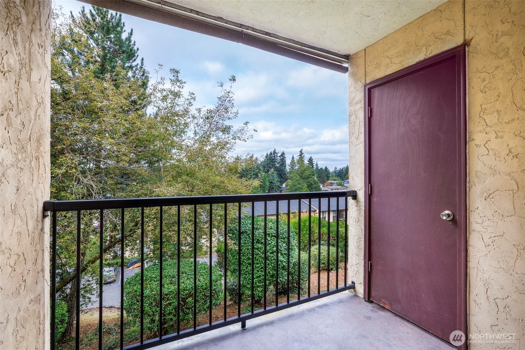Photo of 14509 127th Lane NE #N-39, Kirkland, WA 98034 (MLS # 2592208)