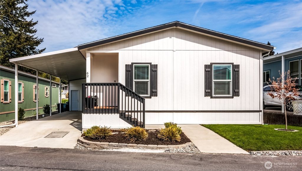 Photo of 2101 S 324th Street #62, Federal Way, WA 98003 (MLS # 2508020)