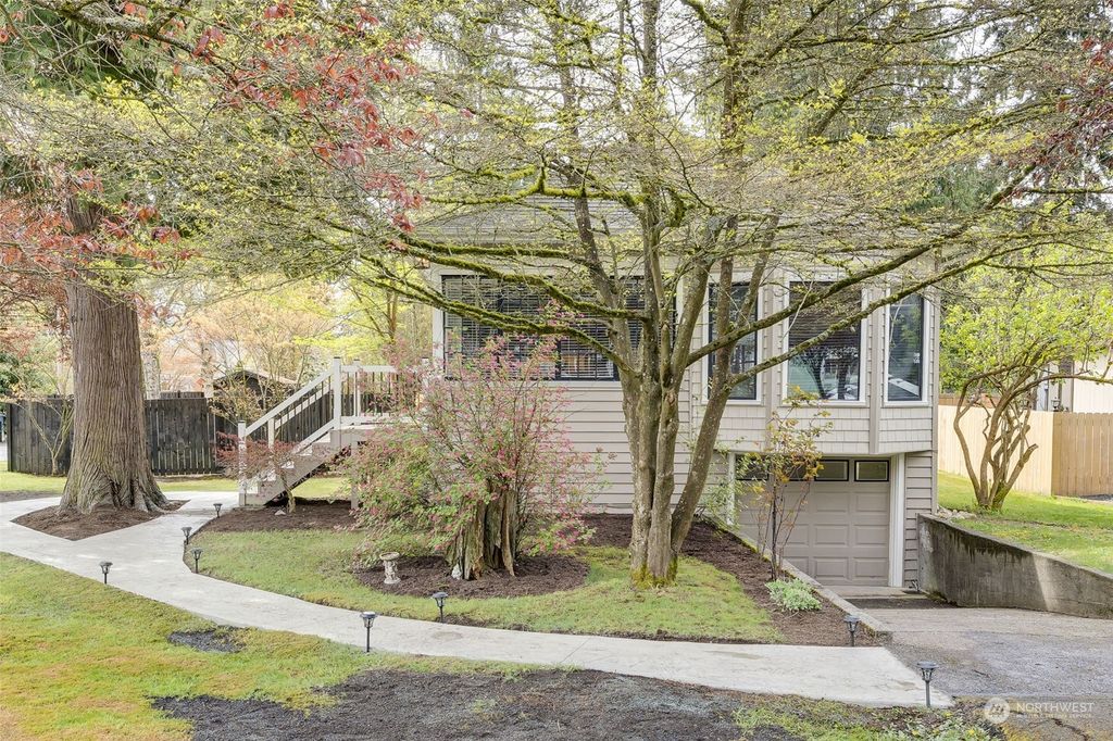Photo of 5302 240th Street SW, Mountlake Terrace, WA 98043 (MLS # 2223749)