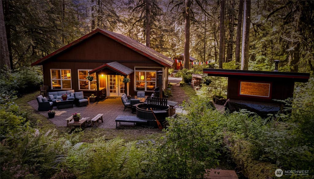 Photo of 10707 Thompson Creek Road, Deming, WA 98244 (MLS # 2547478)