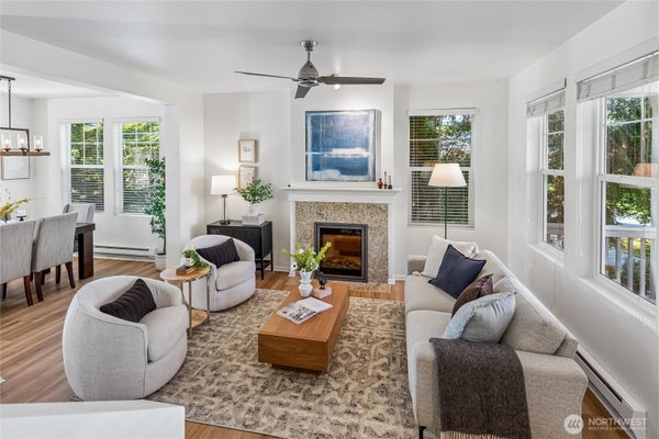 3019 SW MORGAN ST, SEATTLE, WA 98126 - Image 8df9acd43badfccefa12f9e68256cb3e/2092435757