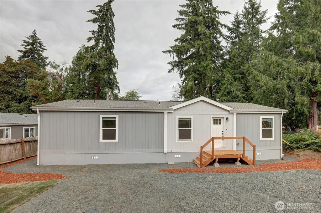 Photo of 70 E Panorama Drive, Shelton, WA 98584 (MLS # 2559443)