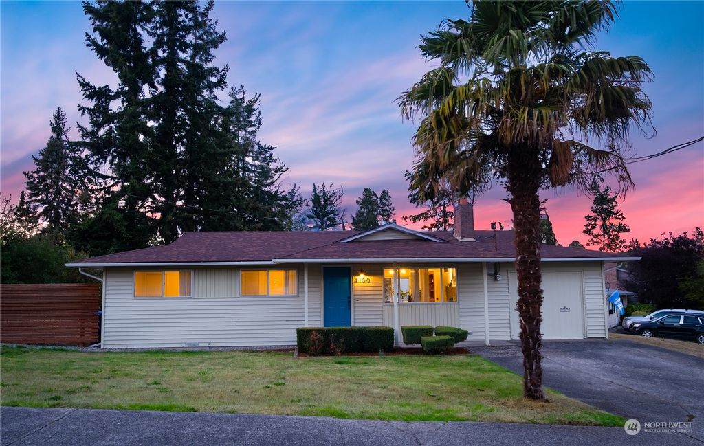 Photo of 4100 NE 11th Street, Renton, WA 98059 (MLS # 2282683)