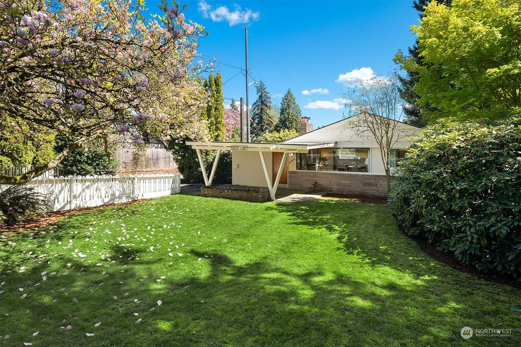 Photo of 10828 23rd Avenue NE, Seattle, WA 98125 (MLS # 2224628)