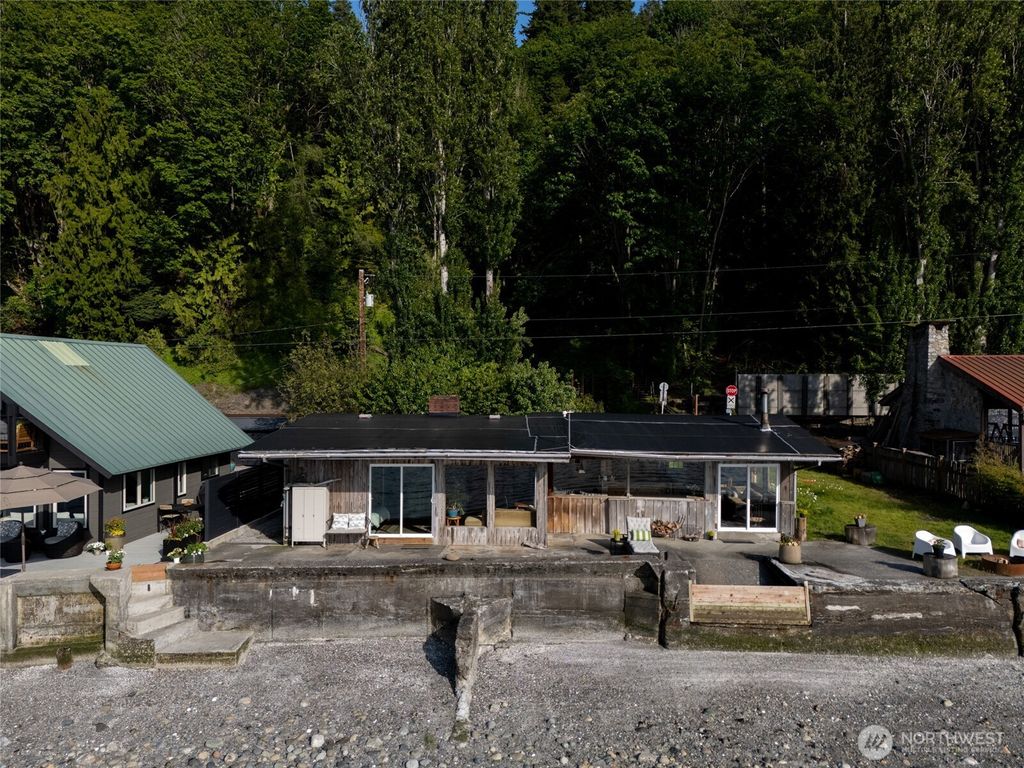 Photo of 8204 Naketa Beach Walk, Mukilteo, WA 98275 (MLS # 2383045)