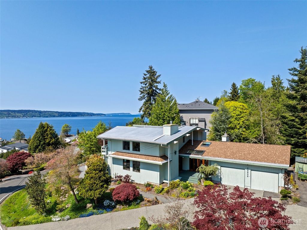 Photo of 10505 66th Place W, Mukilteo, WA 98275 (MLS # 2364163)