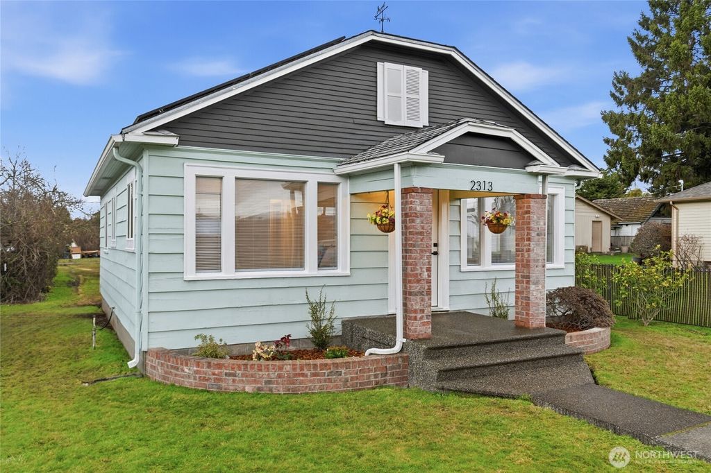 Photo of 2313 Moore Street, Bellingham, WA 98229 (MLS # 2492172)