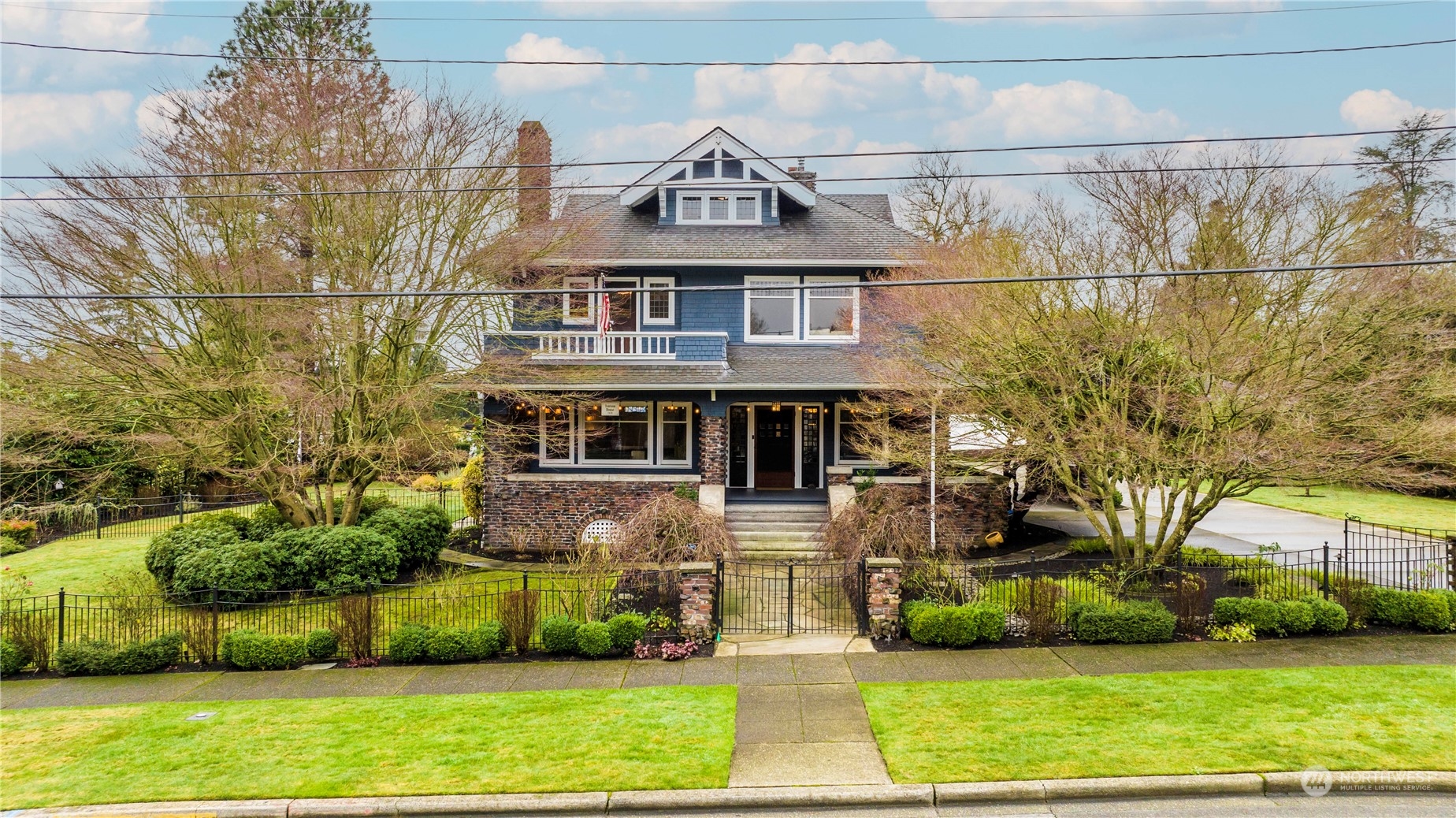 312 Avenue D