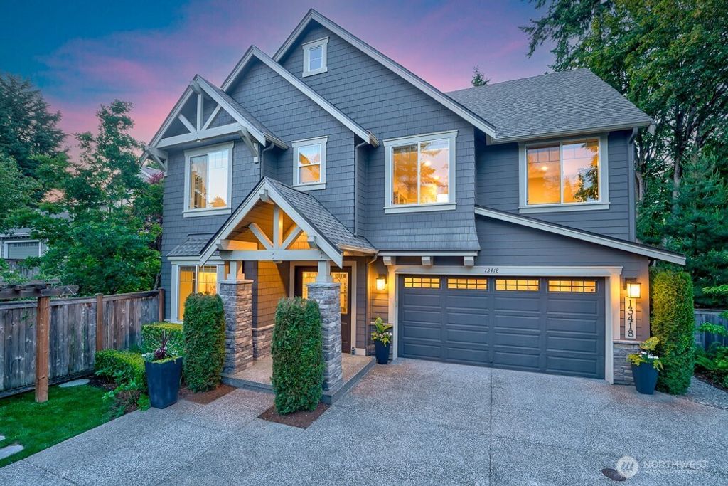 Photo of 13418 NE 80th Street, Redmond, WA 98052 (MLS # 2377779)