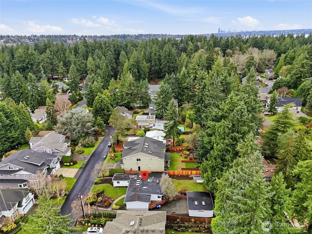 Photo of 11024 SE 27th Place, Bellevue, WA 98004 (MLS # 2460899)