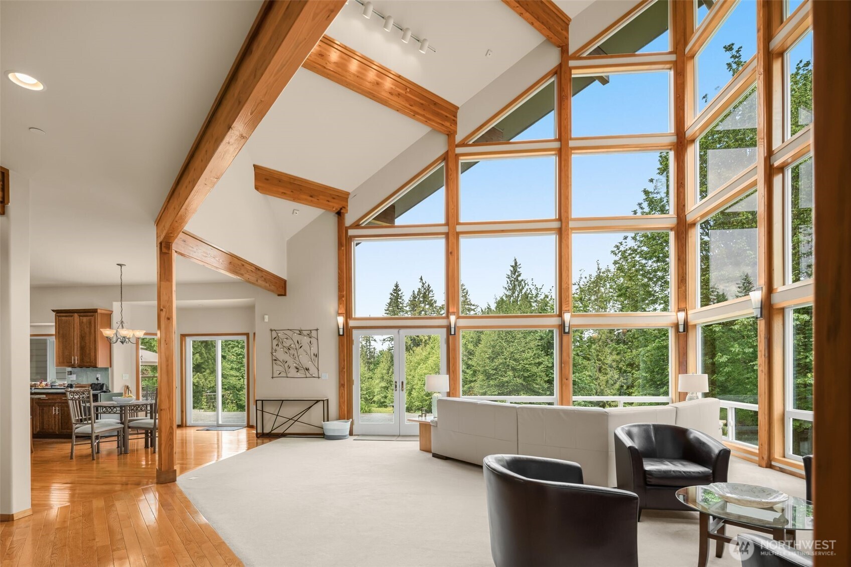 Issaquah, Washington 98027, United States, 4 Bedrooms Bedrooms, ,4 BathroomsBathrooms,Residential,Active,139615