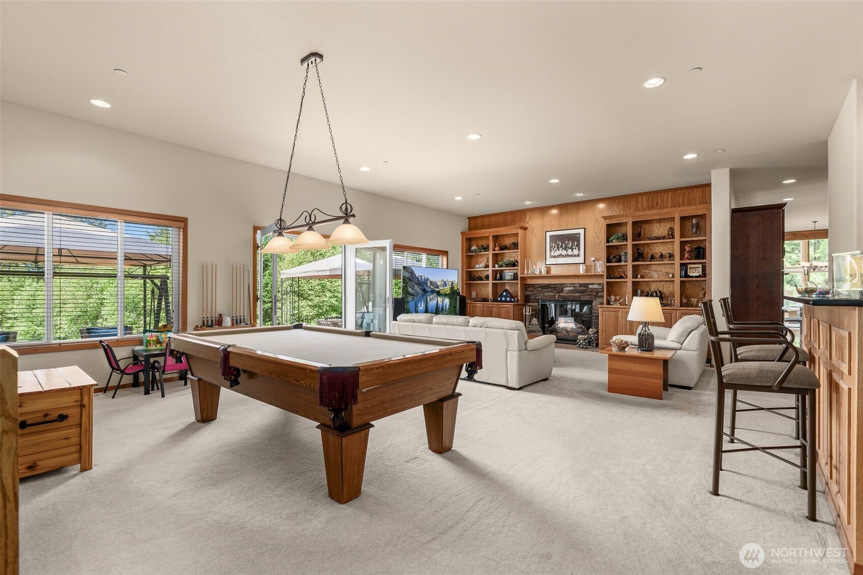 Issaquah, Washington 98027, United States, 4 Bedrooms Bedrooms, ,4 BathroomsBathrooms,Residential,Active,139615