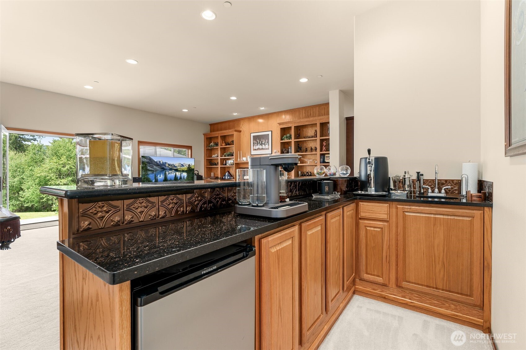 Issaquah, Washington 98027, United States, 4 Bedrooms Bedrooms, ,4 BathroomsBathrooms,Residential,Active,139615