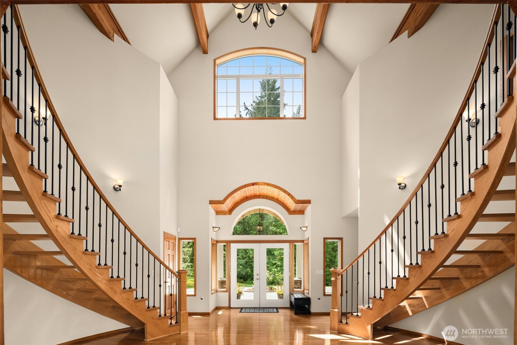 Issaquah, Washington 98027, United States, 4 Bedrooms Bedrooms, ,4 BathroomsBathrooms,Residential,Active,139615