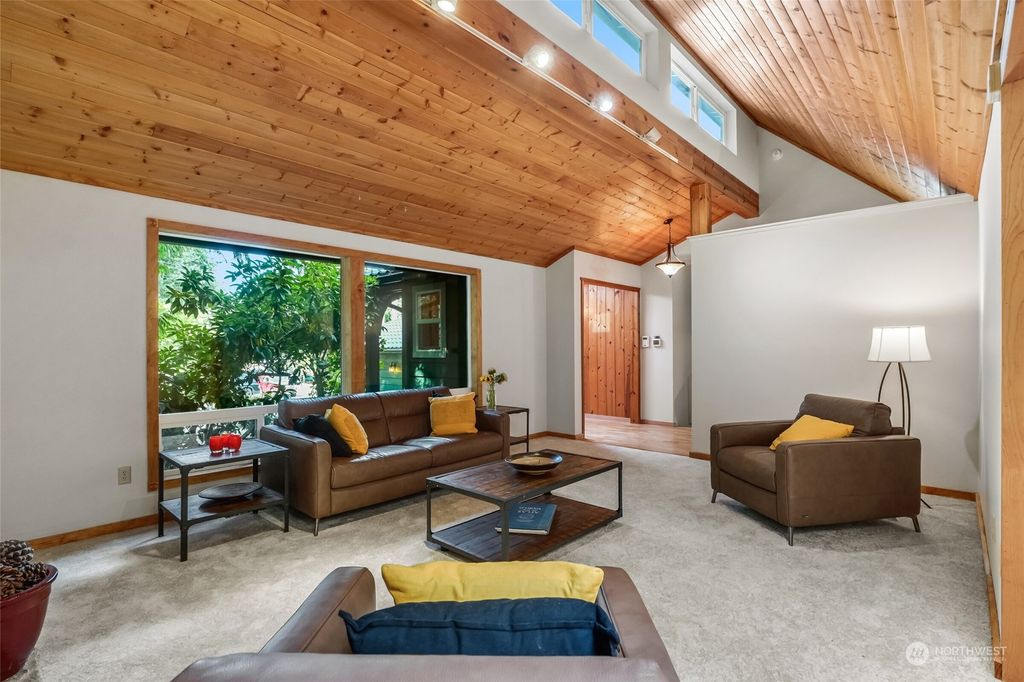 Photo of 1105 Greenwood Boulevard SW, Issaquah, WA 98027 (MLS # 2153007)
