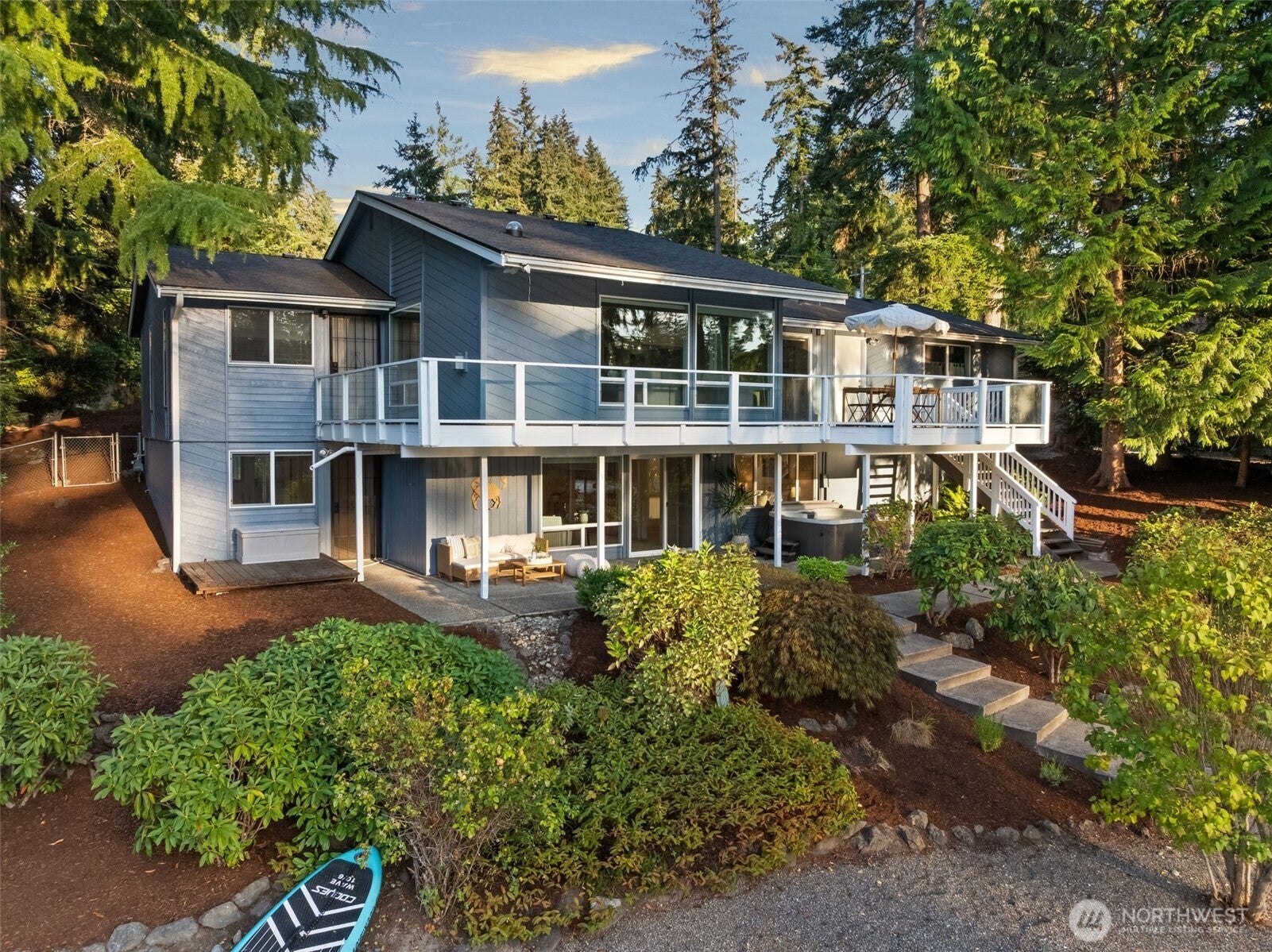 8812 86th Avenue NW
