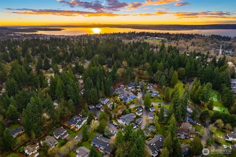 Photo of 11807 NE 105th Court, Kirkland, WA 98033 (MLS # 2469368)