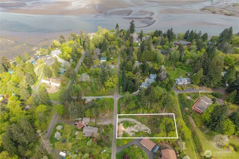 Photo of 9737 Glacis Drive NE, Olympia, WA 98516 (MLS # 2514419)