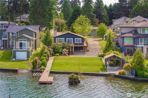 4726 N Island Drive E Bonney Lake WA 98391