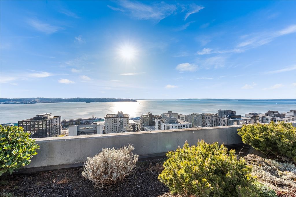 Photo of 2621 2nd Avenue #1004, Seattle, WA 98121 (MLS # 2038628)