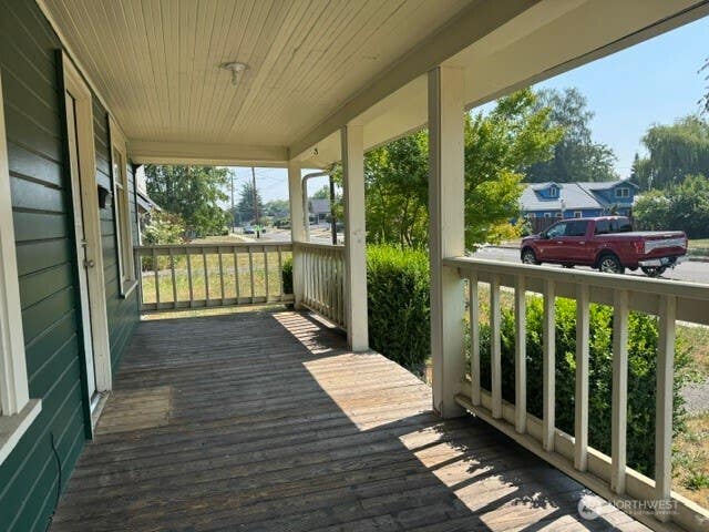Photo of 538 SW Chehalis Avenue, Chehalis, WA 98532 (MLS # 2567528)