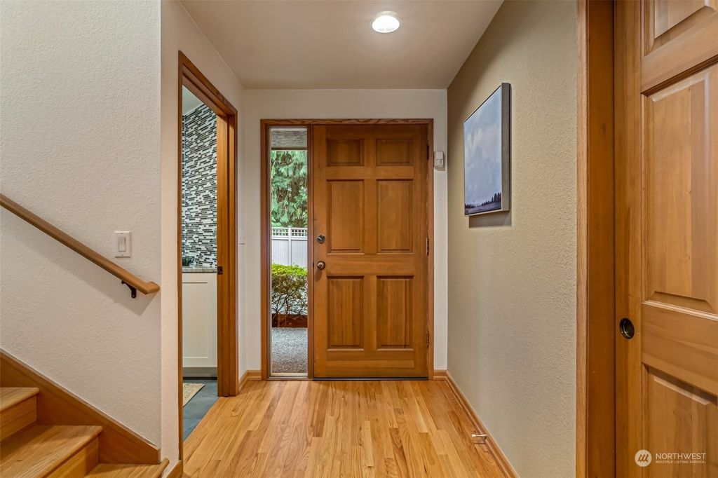 Photo of 15157 65th Avenue NE, Kenmore, WA 98028 (MLS # 2203778)