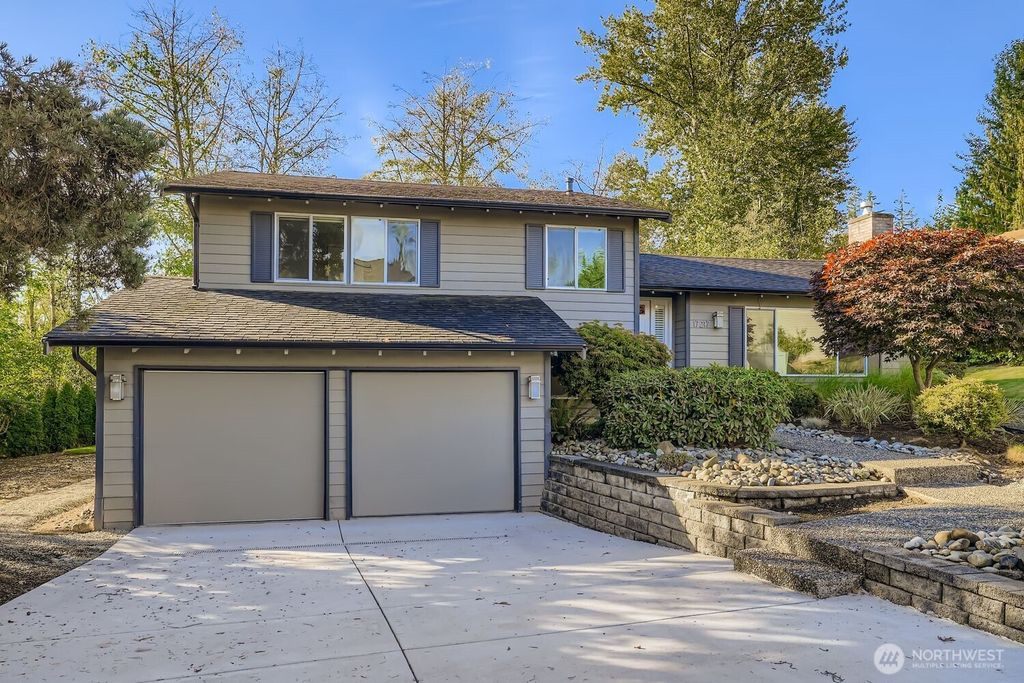 Photo of 17217 NE 14th Street, Bellevue, WA 98008 (MLS # 2444332)