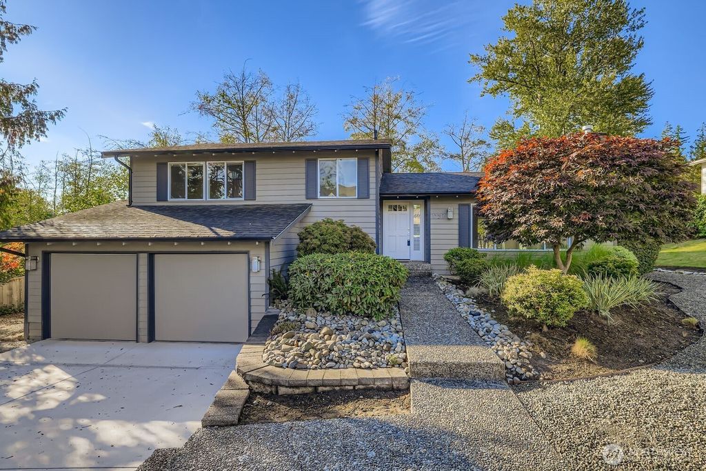 Photo of 17217 NE 14th Street, Bellevue, WA 98008 (MLS # 2444332)