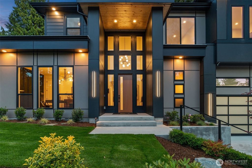 Photo of 14227 SE 37th Street, Bellevue, WA 98006 (MLS # 2376451)