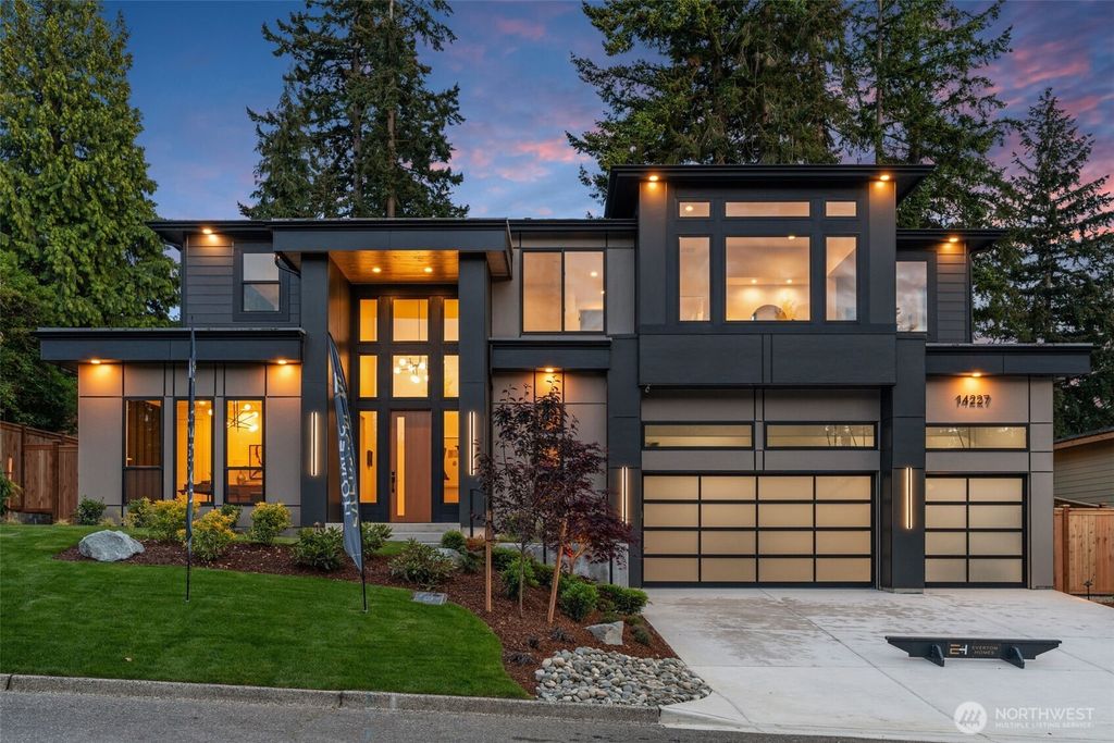 Photo of 14227 SE 37th Street, Bellevue, WA 98006 (MLS # 2376451)