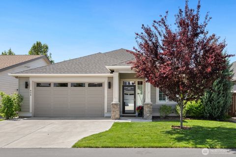 Photo of 630 SE Whimbrel Loop, College Place, WA 99324 (MLS # 2520560)