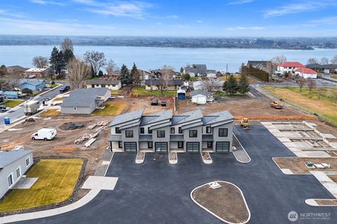 Photo of 601 Dorsing Street #D21, Moses Lake, WA 98837 (MLS # 2491355)