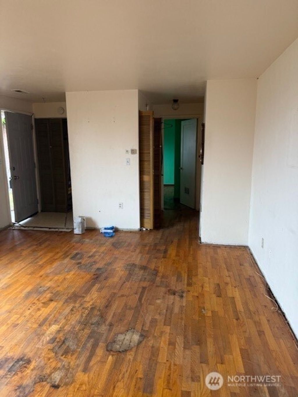 Photo of 625 S Hawthorne Drive, Moses Lake, WA 98837 (MLS # 2456362)