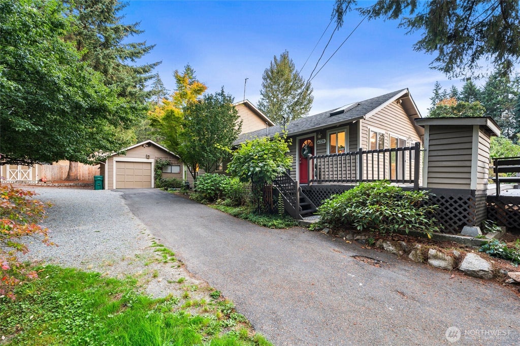 Photo of 1228 S Lake Stickney Drive, Lynnwood, WA 98087 (MLS # 2584754)