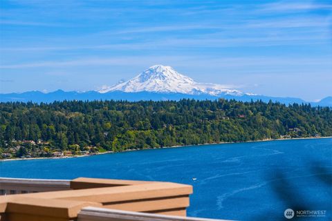 Photo of 2832 SW 171st Street, Burien, WA 98166 (MLS # 2536697)
