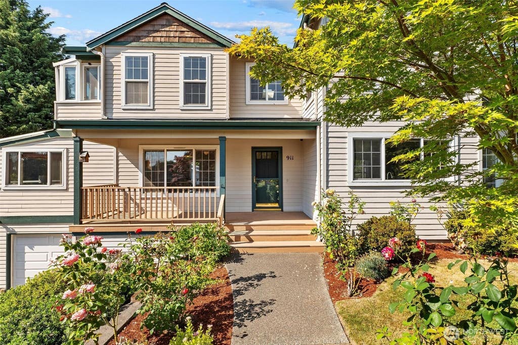 Photo of 911 Brookmere Street, Edmonds, WA 98020 (MLS # 2554175)